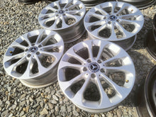 Laden Sie das Bild in den Galerie-Viewer, 4x Alufelge 17 Zoll 6.5" 5x112 38ET Glanz Silber A1564011700 Mercedes-Benz FEL5223510565qz