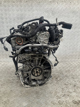 Load image into Gallery viewer, Motor Mercedes-Benz W177 282914 1.3 CGI 63TKm 2019 Benzin Engine Komplett