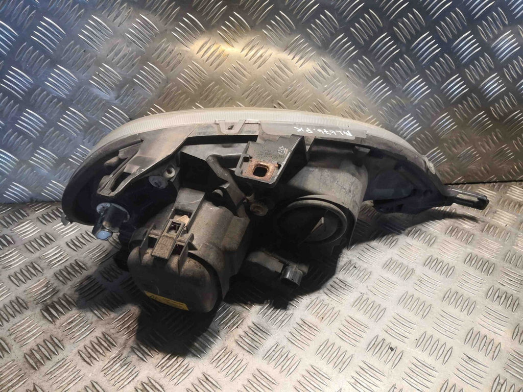 Frontscheinwerfer Mercedes-Benz W163 1638205161 Ein Stück (Rechts oder Links)