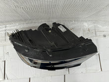 Laden Sie das Bild in den Galerie-Viewer, Frontscheinwerfer Opel Mokka 9834007980 Rechts Scheinwerfer Headlight