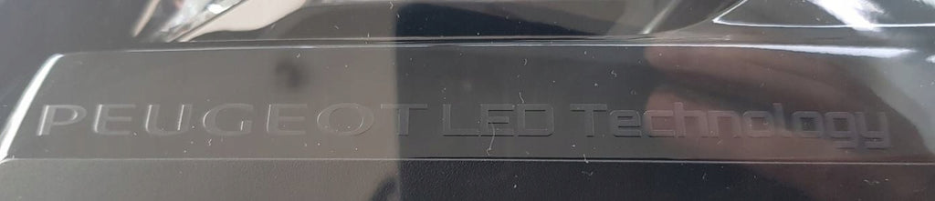 Frontscheinwerfer Peugeot 2008 II 9833036380 LED Ein Stück (Rechts oder Links)