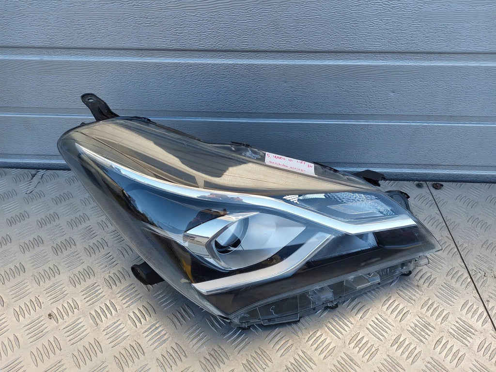 Frontscheinwerfer Toyota Yaris LED Rechts Scheinwerfer Headlight