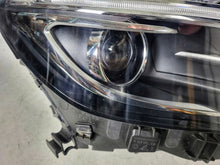 Laden Sie das Bild in den Galerie-Viewer, Frontscheinwerfer Mercedes-Benz X156 A1569061800 Bi-Xenon Rechts Headlight SCH1656167080pe