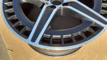 Laden Sie das Bild in den Galerie-Viewer, 1x Alufelge 20 Zoll 10.5&quot; 5x112 67ET A2954012700 Mercedes-Benz Amg Eqe Rim Wheel