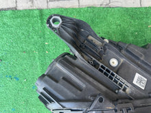 Load image into Gallery viewer, Frontscheinwerfer Mercedes-Benz Gle A1679069604 LED Rechts Headlight