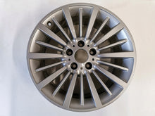 Laden Sie das Bild in den Galerie-Viewer, 1x Alufelge 18 Zoll 8.0" 5x120 34ET Glanz Silber 6882704 BMW F36 3 F30 F32 F31 FEL6488830585wx