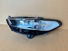 Laden Sie das Bild in den Galerie-Viewer, Frontscheinwerfer Ford Mondeo DS73-13W030-EA FALSE Scheinwerfer Headlight SCH1864588501wc