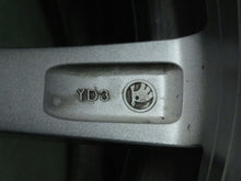 Load image into Gallery viewer, 1x Alufelge 17 Zoll 7.0&quot; 5x112 54ET Glanz 1Z0601025 Skoda Octavia Ii Rim Wheel