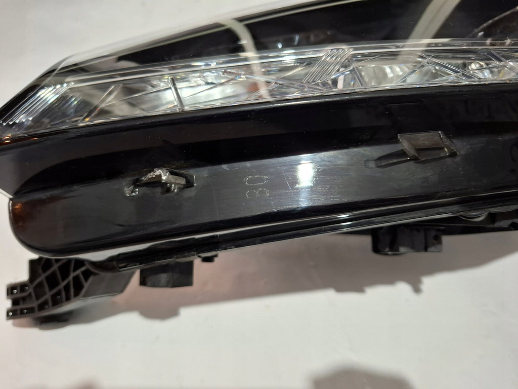 Frontscheinwerfer Skoda Fabia III 6V1941015F 030111523101 LED Links Headlight