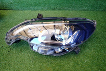Load image into Gallery viewer, Frontscheinwerfer Peugeot 108 81150-0H150 Links Scheinwerfer Headlight SCH9620161538yy