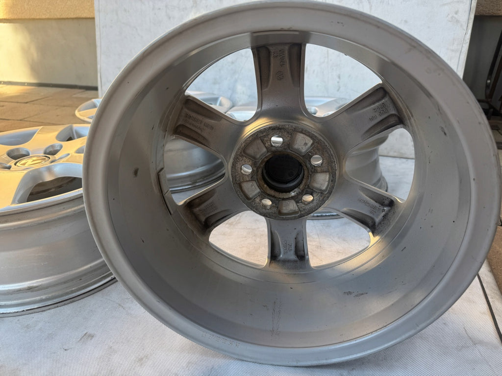 4x Alufelge 15 Zoll 6.0" 5x100 43ET Silber 6Q0601025R VW Rim Wheel FEL8251991291cs