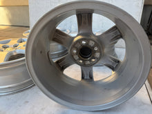 Laden Sie das Bild in den Galerie-Viewer, 4x Alufelge 15 Zoll 6.0" 5x100 43ET Silber 6Q0601025R VW Rim Wheel FEL8251991291cs