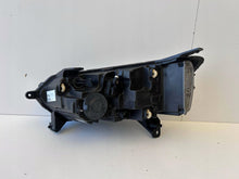 Laden Sie das Bild in den Galerie-Viewer, Frontscheinwerfer Dacia Sandero III 260101940R Full LED Rechts Headlight