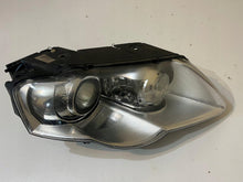 Laden Sie das Bild in den Galerie-Viewer, Frontscheinwerfer VW Passat Xenon Rechts Scheinwerfer Headlight SCH5767072963fv