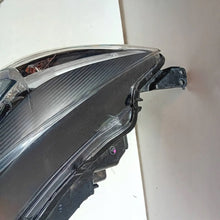 Laden Sie das Bild in den Galerie-Viewer, Frontscheinwerfer Mazda III D09K51030 Rechts Scheinwerfer Headlight