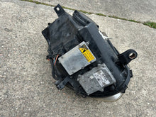Laden Sie das Bild in den Galerie-Viewer, Frontscheinwerfer Mercedes-Benz W251 Xenon Links Scheinwerfer Headlight SCH8072558953rn