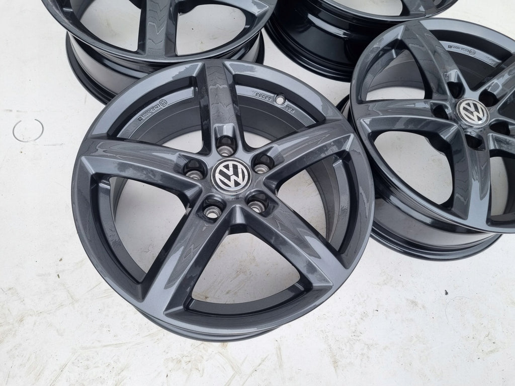 4x Alufelge 16 Zoll 6.5" 5x112 46ET Silber 5G0601025 VW Golf VIII Touran Caddy FEL4553015513ke