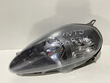 Laden Sie das Bild in den Galerie-Viewer, Frontscheinwerfer Fiat Punto 51840996 04388451840996 Links Headlight SCH8383063145bq