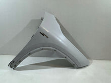 Laden Sie das Bild in den Galerie-Viewer, Kotflügel Mercedes-Benz Gla H247 A2478811200 A2478891700 62-052 Vorne Rechts