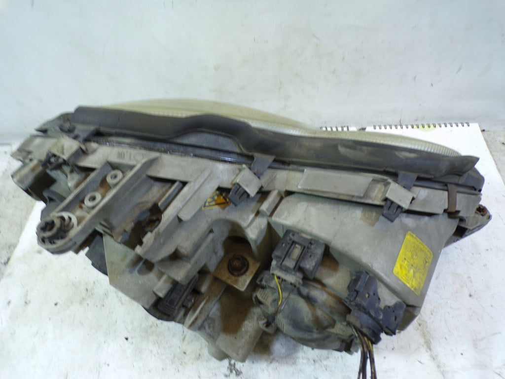 Frontscheinwerfer Mercedes-Benz W203 A2038203761 Xenon Links Headlight SCH1723746281dp