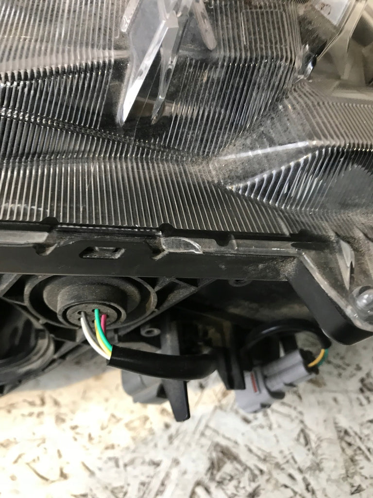 Frontscheinwerfer Toyota 4 W3049 W3049W3049 LED Rechts Scheinwerfer Headlight