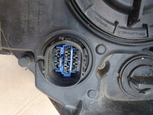 Laden Sie das Bild in den Galerie-Viewer, Frontscheinwerfer Kia Sorento III 92102-C5000 Rechts Scheinwerfer Headlight SCH9416171540qo