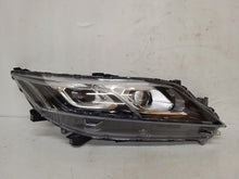 Laden Sie das Bild in den Galerie-Viewer, Frontscheinwerfer Mitsubishi Eclipse Cross I XGR4467 LED Rechts Headlight
