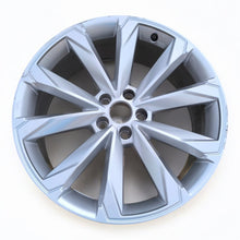 Laden Sie das Bild in den Galerie-Viewer, 1x Alufelge 20 Zoll 8.5&quot; 5x112 4K9601025B Audi A6 C8 Rim Wheel