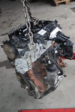Load image into Gallery viewer, Motor Ford Kuga II Dm2 TXDA TXMA 2.0 TDCI 163PS 120kW 65TKm 2014 Unkomplett MOT8932278530vl