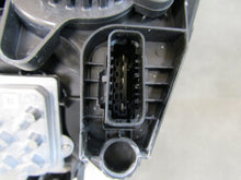 Laden Sie das Bild in den Galerie-Viewer, Frontscheinwerfer Peugeot 2008 208 II 9850177480 Full LED Rechts Headlight