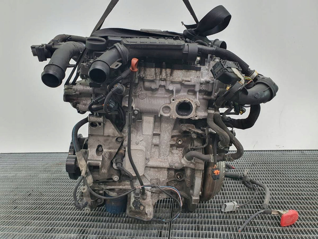 Motor Peugeot 5008 II 10XTA4 1.2 THP 131PS 92TKm 2018 Diesel Engine Komplett