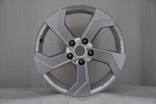 Load image into Gallery viewer, 1x Alufelge 17 Zoll 7.0" 5x114.3 40ET Glanz Silber KE409-HV200 Nissan I FEL5304006826rf