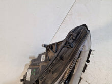 Laden Sie das Bild in den Galerie-Viewer, Frontscheinwerfer Mercedes-Benz Cla X118 C118 A1189069000 Rechts Headlight SCH1346420108io
