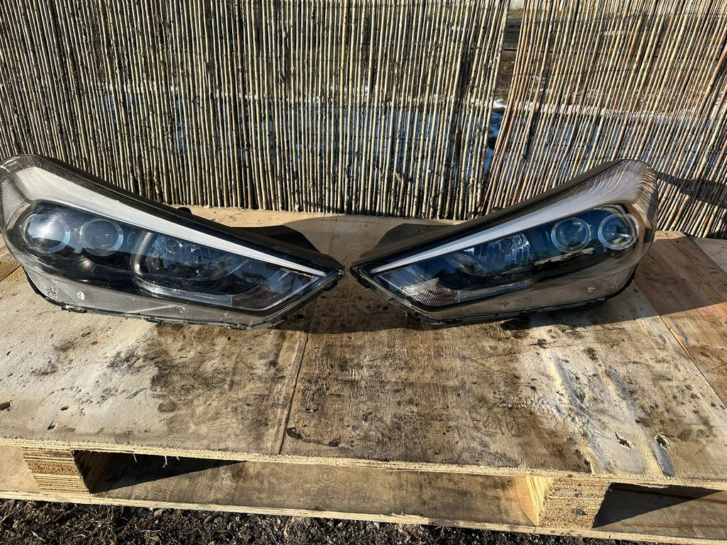 Frontscheinwerfer Hyundai Tucson 92102-D7201 Ein Stück (Rechts oder Links) SCH7426146023hs