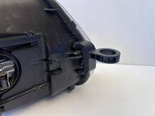 Laden Sie das Bild in den Galerie-Viewer, Frontscheinwerfer Skoda Octavia III 5E1941015B Xenon Links Headlight SCH9021155864ah