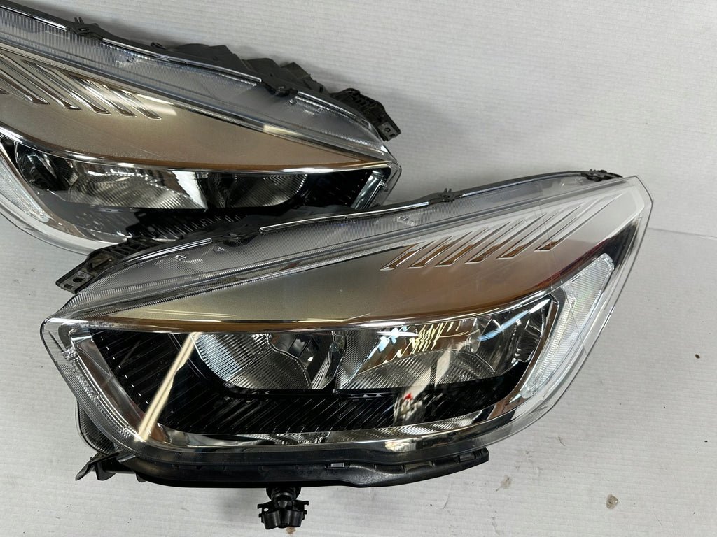Frontscheinwerfer Ford Kuga GV41-13W030-AJ GV41-13W029-AJ Rechts oder Links SCH3123026304wm