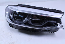 Laden Sie das Bild in den Galerie-Viewer, Frontscheinwerfer BMW 5 G31 G30 8499122 Rechts Scheinwerfer Headlight SCH3385825259xv