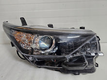 Laden Sie das Bild in den Galerie-Viewer, Frontscheinwerfer Toyota Auris 8113002K30 LED Rechts Scheinwerfer Headlight