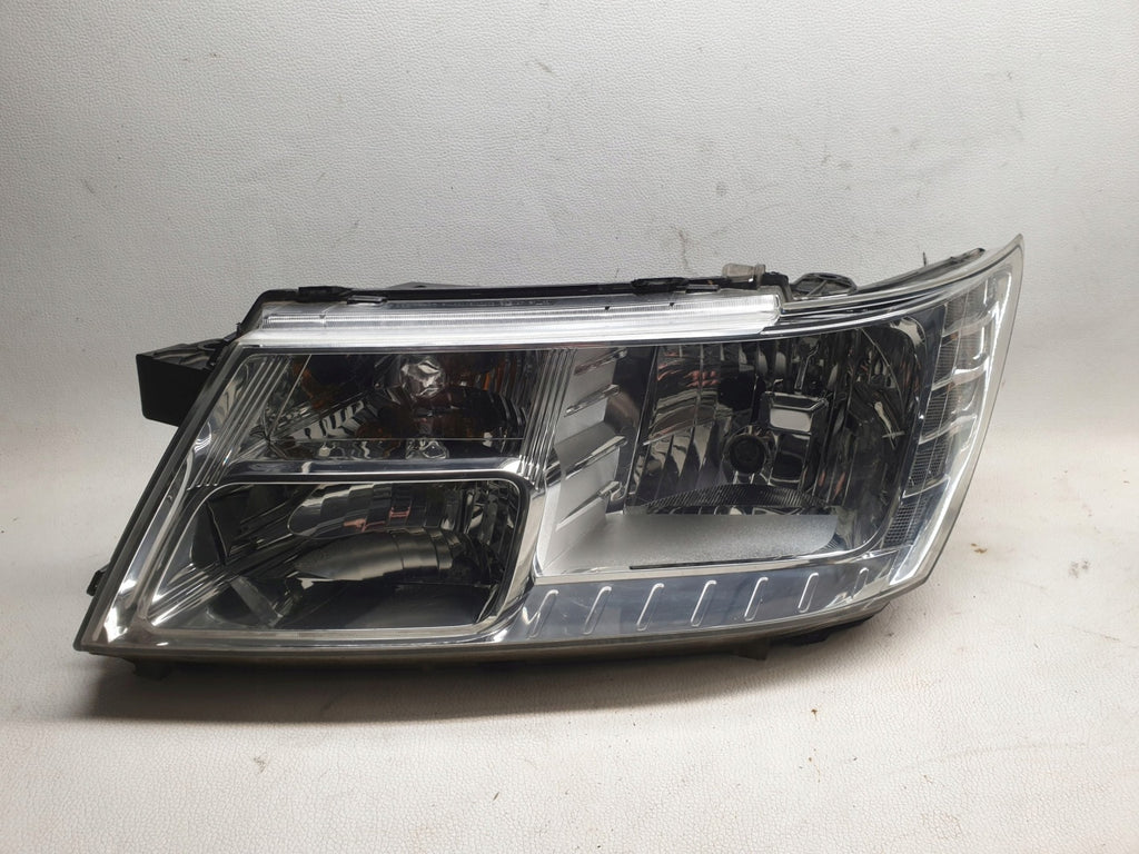 Frontscheinwerfer Fiat Freemont 0567789AC Links Scheinwerfer Headlight SCH2057745679iq