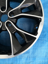 Load image into Gallery viewer, 1x Alufelge 19 Zoll 8.0" 5x114.3 55ET Schwarz 52910-S0100 Hyundai Tucson FEL8970100939gb