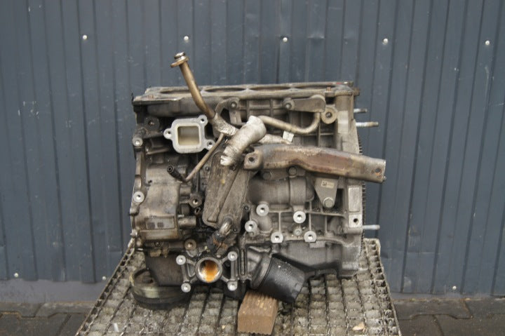 Motorblock Maserati I 670053115 2.0 330PS 243kW 2022 Benzin Unkomplett MOT8658149235dg