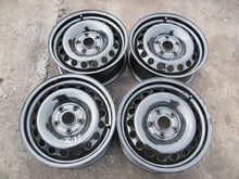 Laden Sie das Bild in den Galerie-Viewer, 4x Alufelge 15 Zoll 6.0" 5x112 47ET Silber VW Caddy V Golf III Jetta VI Touran FEL2458192249il