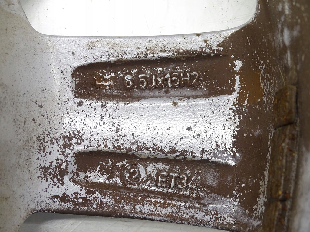 1x Alufelge 15 Zoll 6.5" 5x100 34ET Matt Silber 8X0601025 Audi A1 Rim Wheel