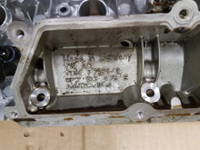 Laden Sie das Bild in den Galerie-Viewer, Zylinderkopf Audi 03-50 Benzin Unkomplett