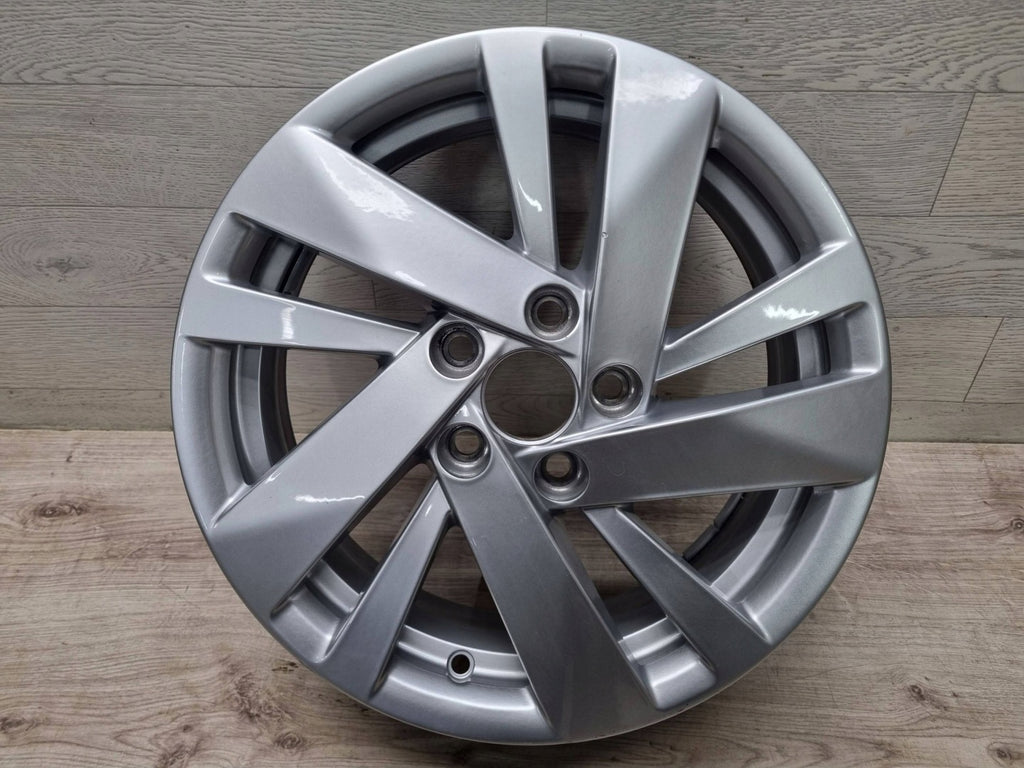 1x Alufelge 15 Zoll 5.5" 5x100 40ET Glanz Silber 2G0601025BB VW Polo Rim Wheel FEL2591917654fz
