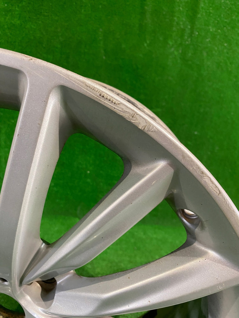1x Alufelge 19 Zoll 8.0" 5x112 30ET Glanz Silber 6863419 BMW 1 Rim Wheel FEL2908061407jb