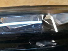 Laden Sie das Bild in den Galerie-Viewer, Frontscheinwerfer Skoda Kamiq 658941016F Full LED Rechts Scheinwerfer Headlight SCH2791207496bk