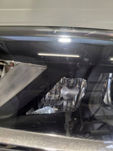 Laden Sie das Bild in den Galerie-Viewer, Frontscheinwerfer VW Golf Sportsvan 517941033B Xenon Links Headlight SCH4181386585nz