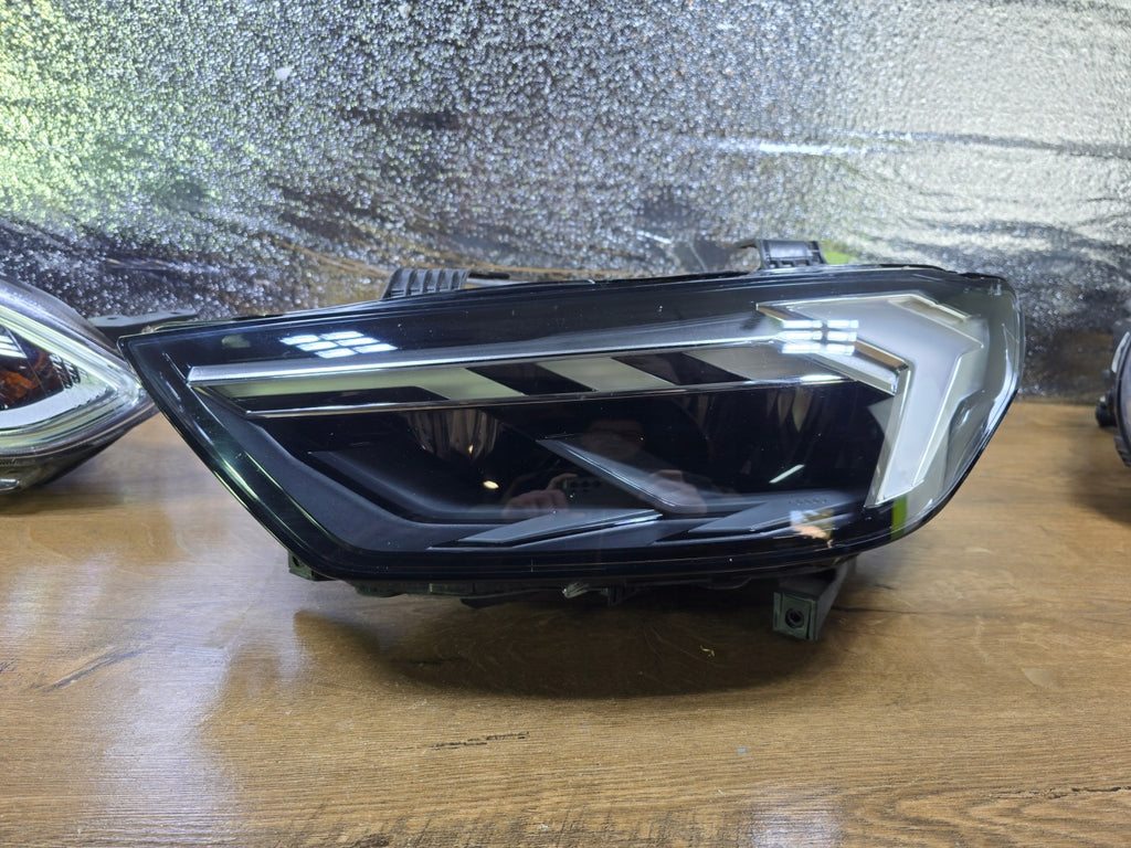 Frontscheinwerfer Audi A1 82A941033 Links Scheinwerfer Headlight SCH4612058588ou