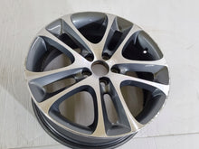 Laden Sie das Bild in den Galerie-Viewer, 1x Alufelge 18 Zoll 7.5&quot; 5x108 52,5ET Glanz Silber 30672919 Mg Rim Wheel